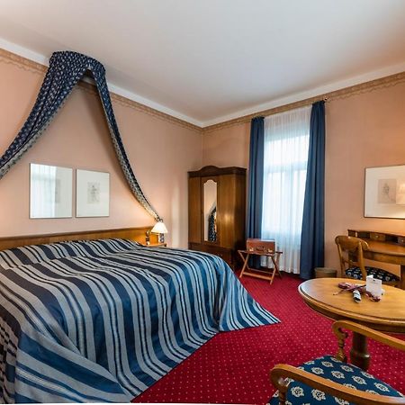 Hotel Saechsischer Hof Meiningen Bagian luar foto