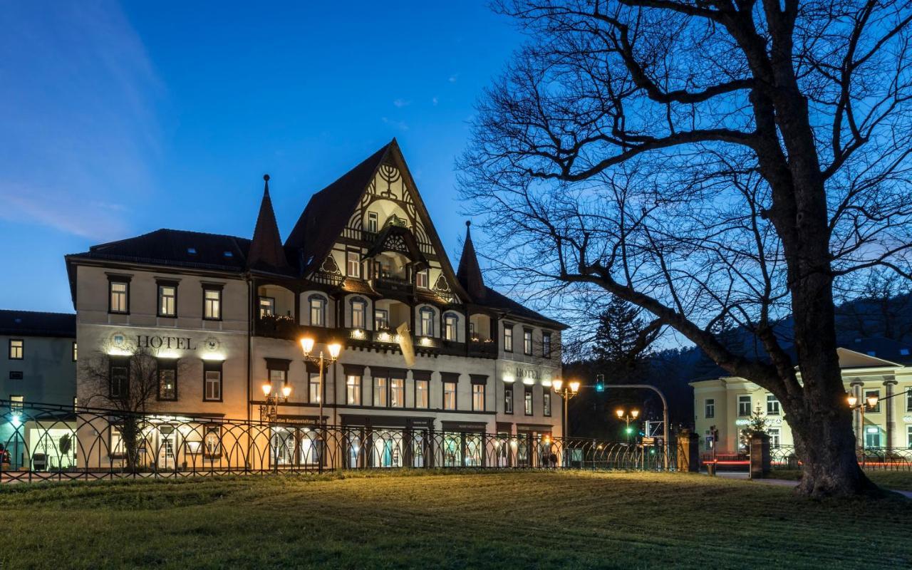 Hotel Saechsischer Hof Meiningen Bagian luar foto
