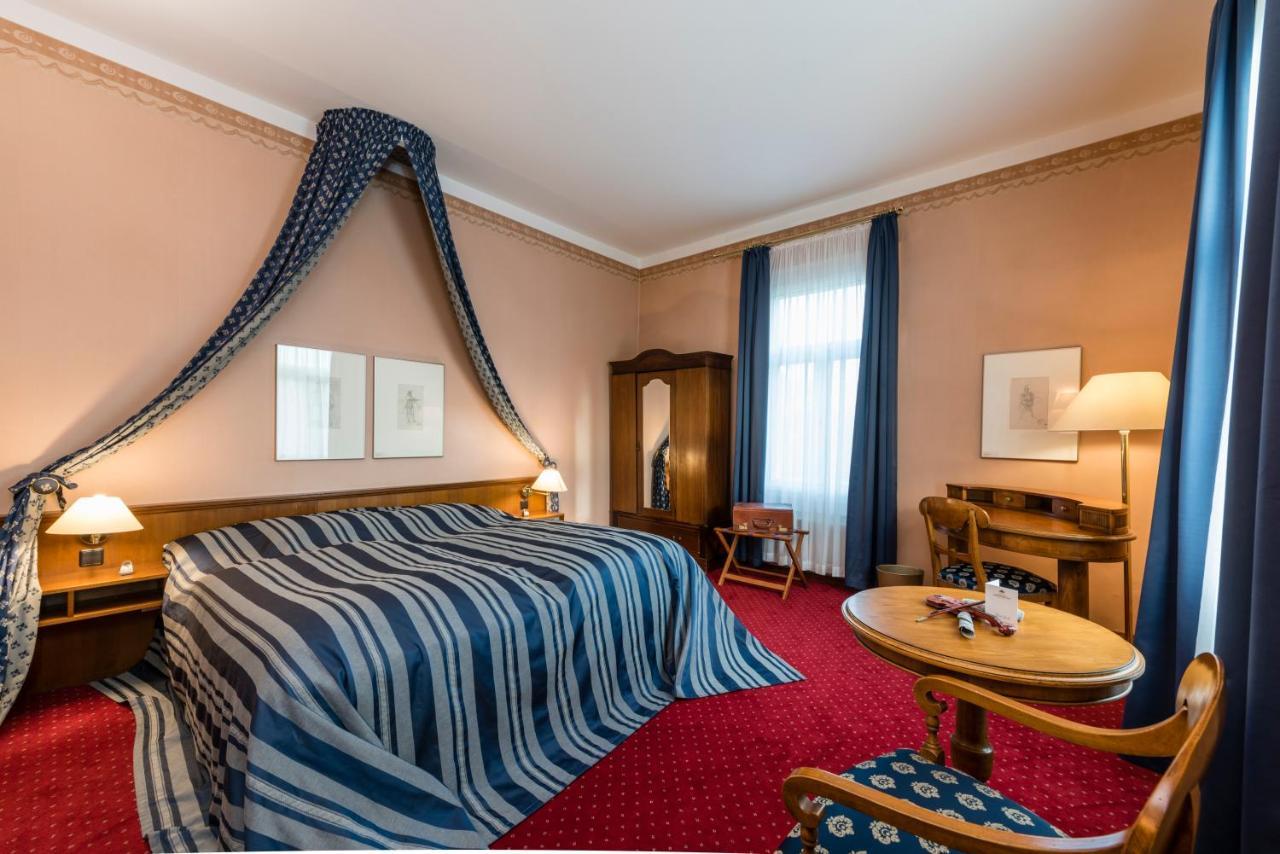 Hotel Saechsischer Hof Meiningen Bagian luar foto