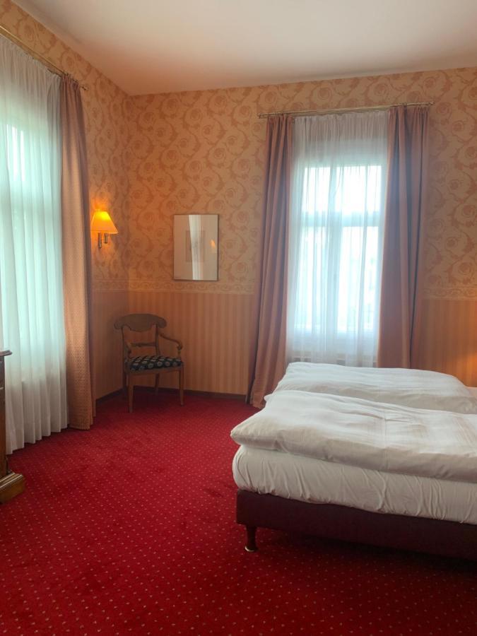 Hotel Saechsischer Hof Meiningen Bagian luar foto
